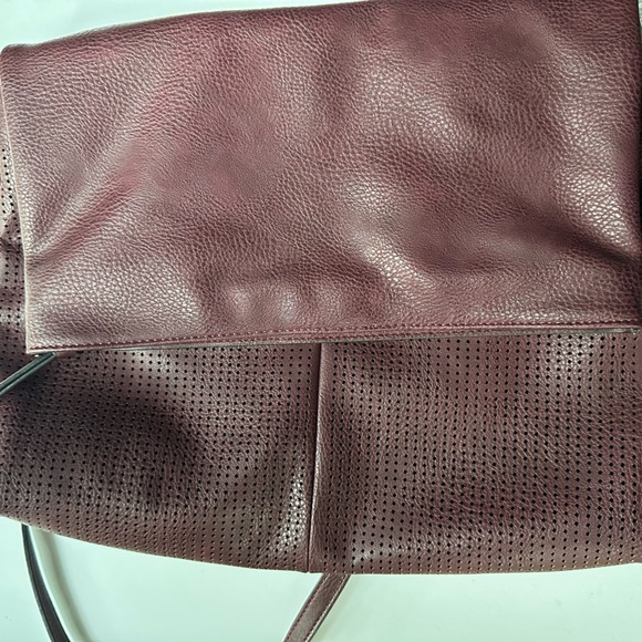 Leather burgundy Market & Spruce handbag / purse ! Amazing   New condition - Picture 12 of 16